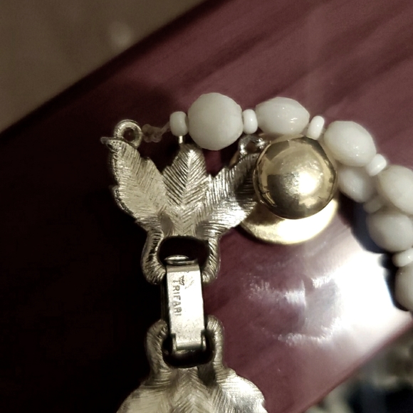 Vintage Trifari beaded necklace - Picture 4 of 4